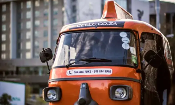 Fun Tuk-Tuk Sightseeing Ride 1
