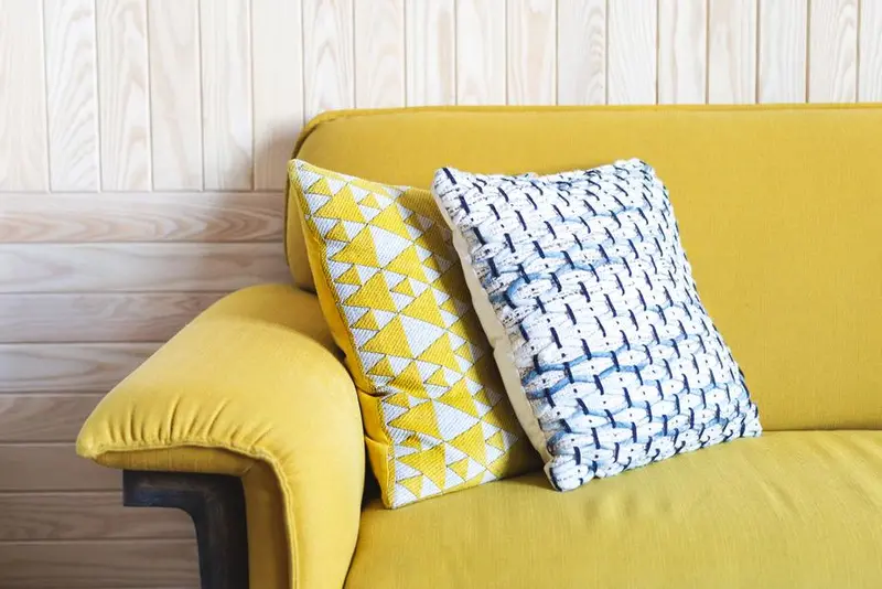 Hand-Knitted Decorative Throw Pillows 1