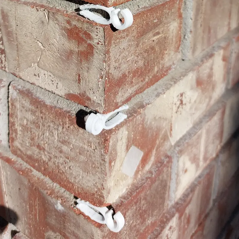 Holiday Light Mounting Hooks – 80-Pack Brick & Mortar Gap Hangers 1