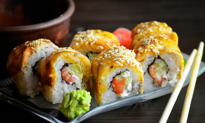 Mini Sushi Platter For Two – Cutting Edge Catering 1